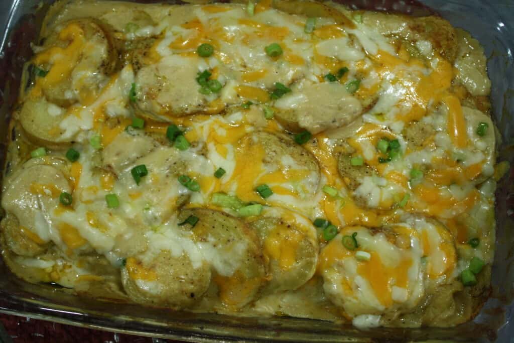 Absolute Best Cheesy Scalloped Potatoes