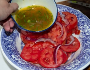 How to make a summer garden tomato salad